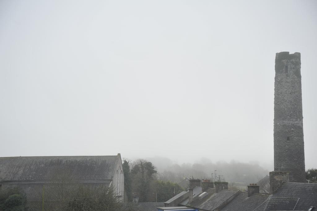 Wisteria House B&B Cloyne ภายนอก รูปภาพ