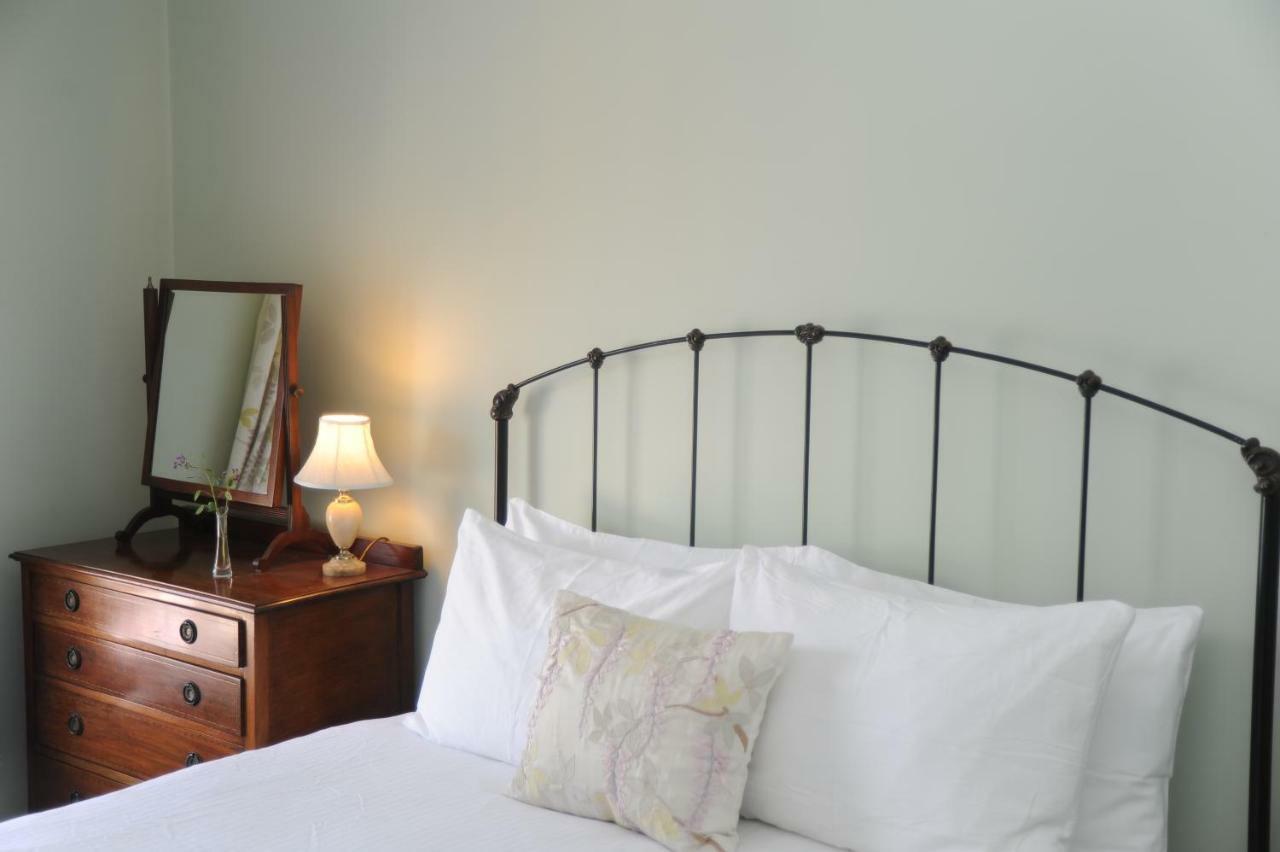 Wisteria House B&B Cloyne ภายนอก รูปภาพ